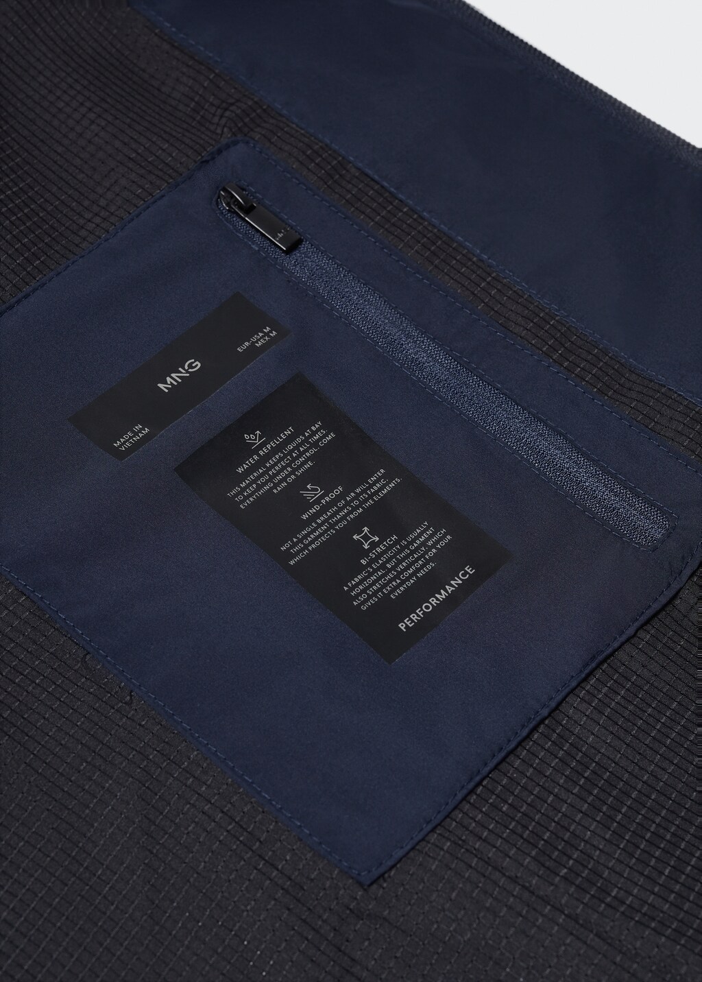 Bomber jacket made of water-repellent technical fabric - Details of the article 8