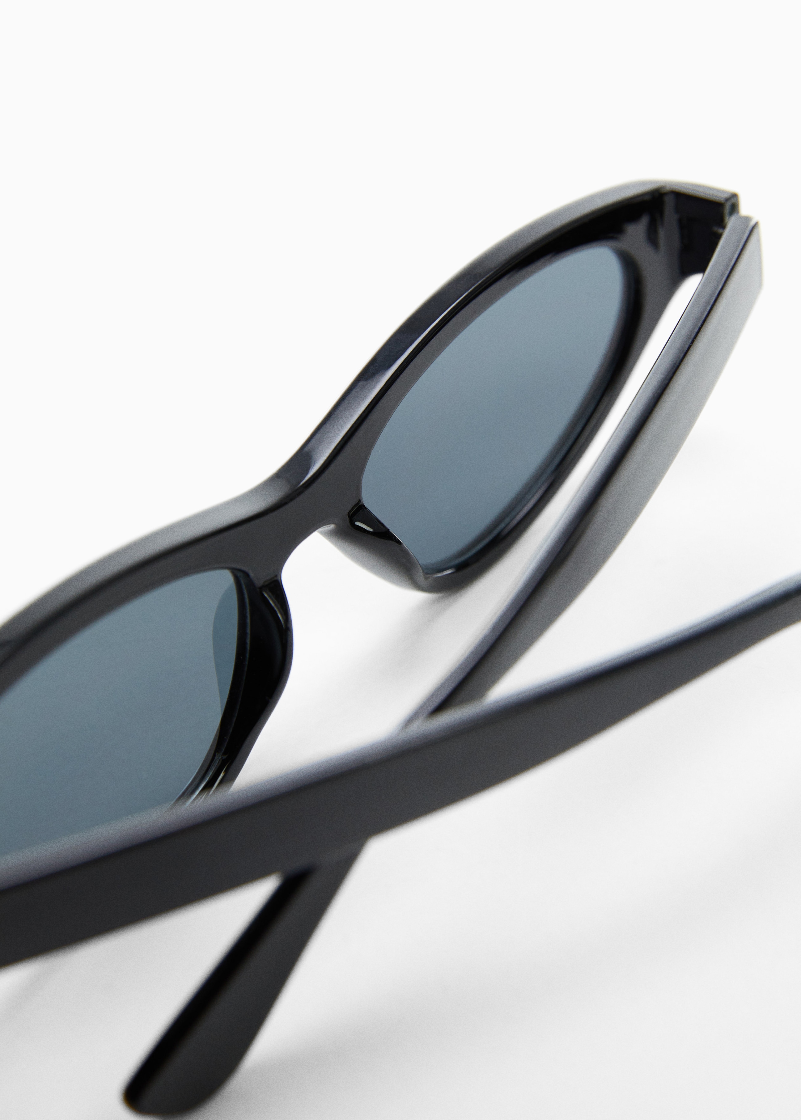 Sonnenbrille im Retro-Stil - Detail des Artikels 1