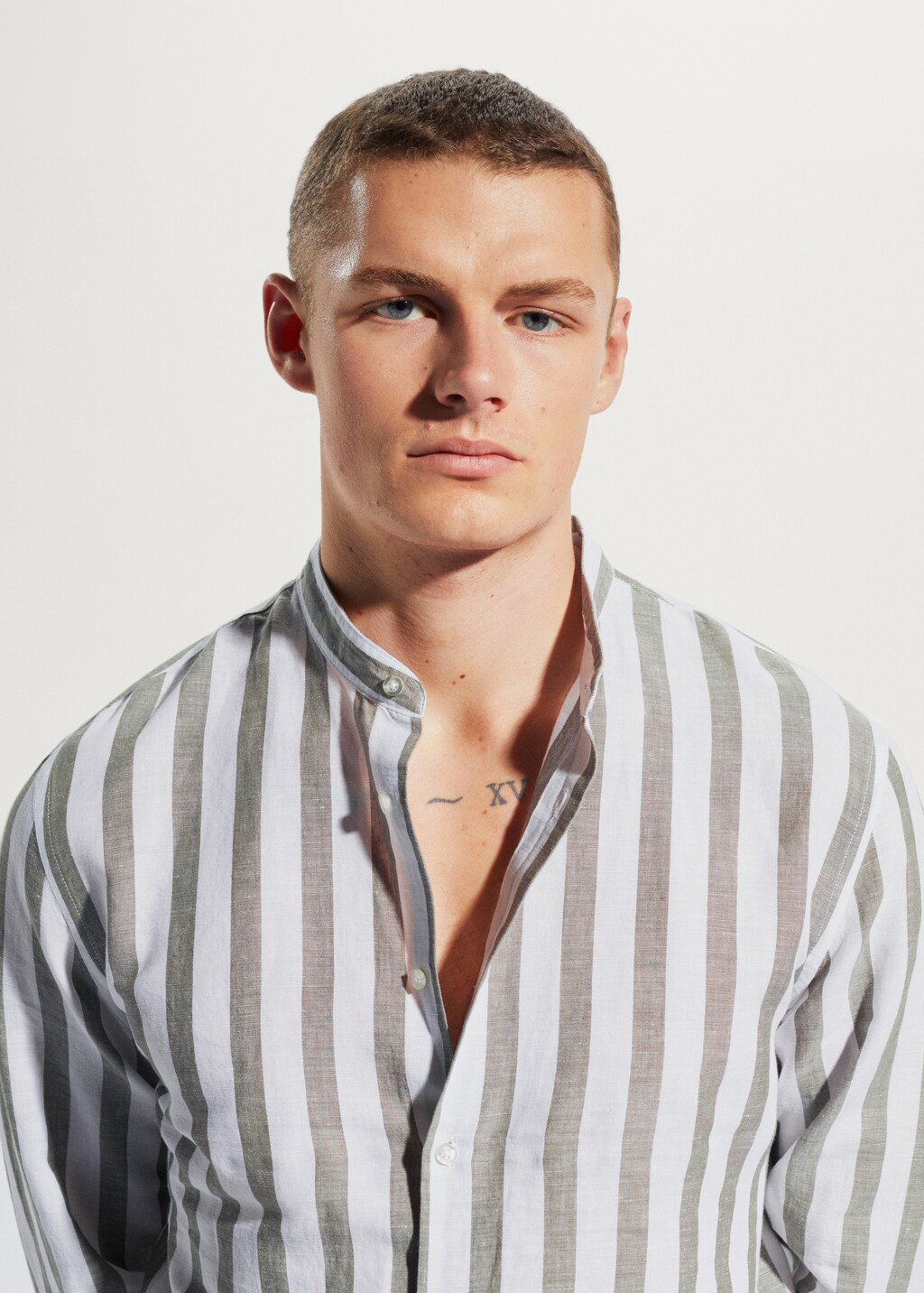 Regular-fit striped linen shirt - Details of the article 1