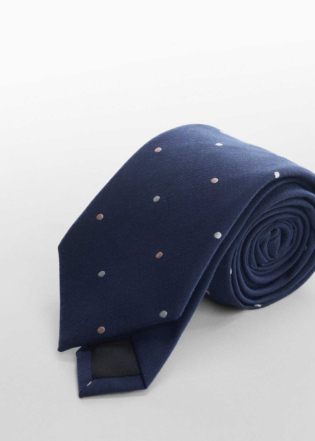 Polka-dot patterned tie - Medium plane