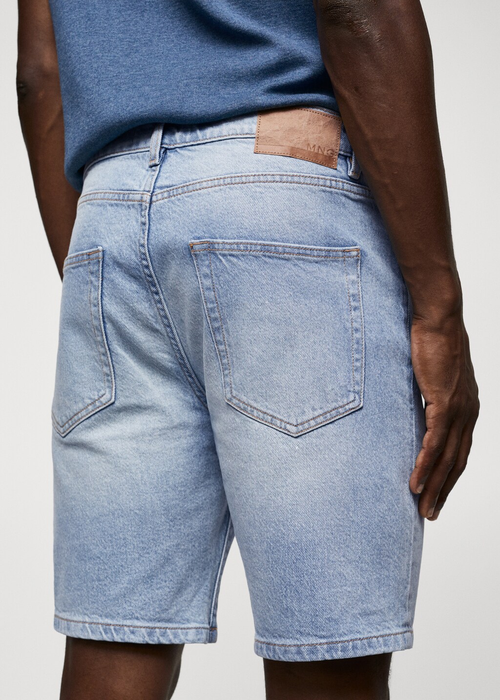 Regular-fit denim bermuda shorts - Details of the article 4