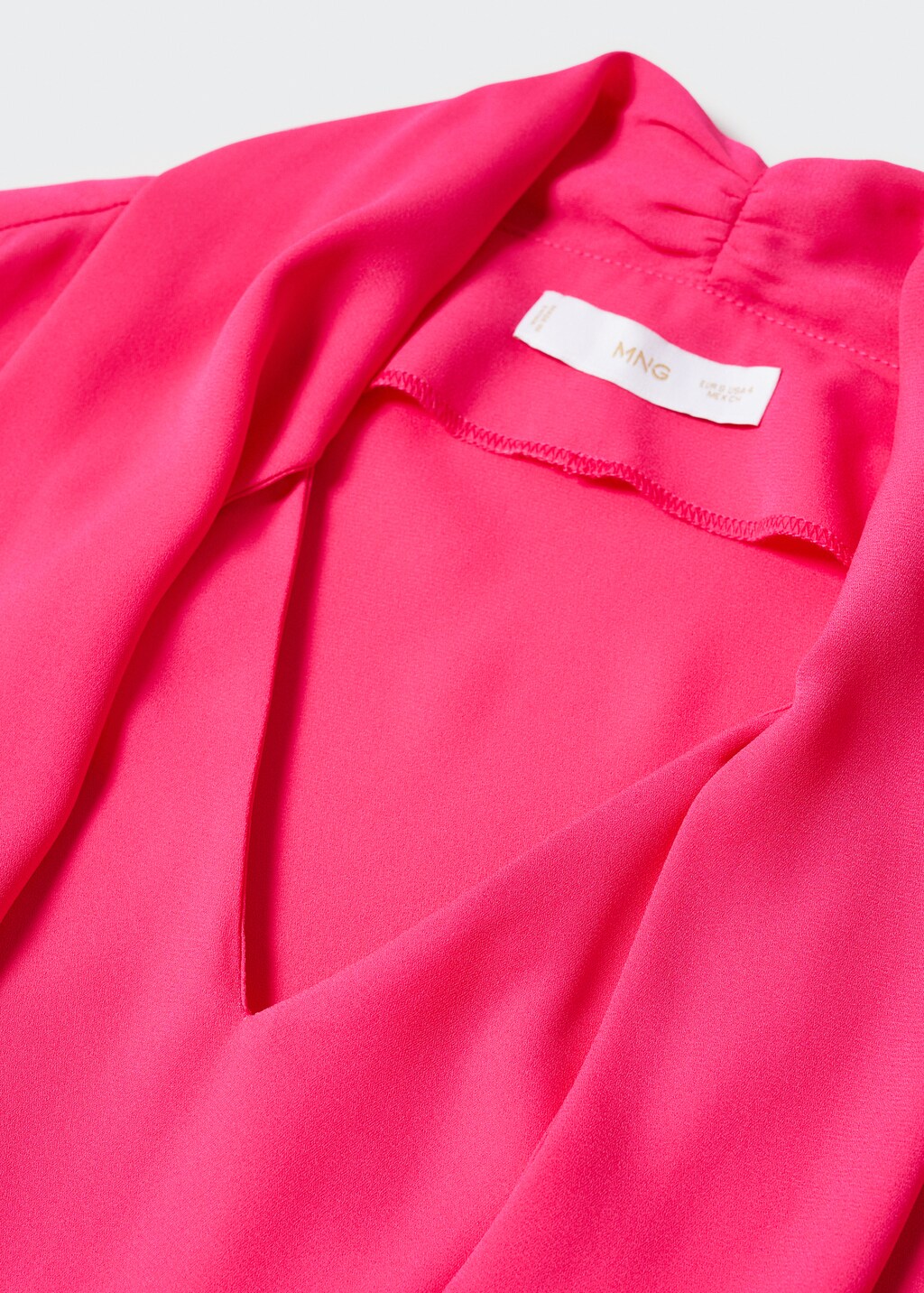 Blouse met strik en pofmouw - Detail van het artikel 8