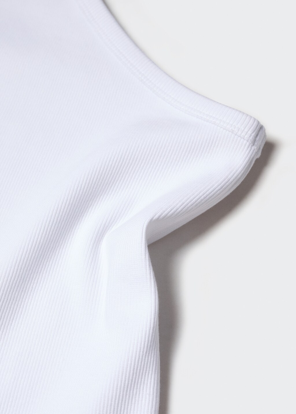 Asymmetric cotton T-shirt - Details of the article 8