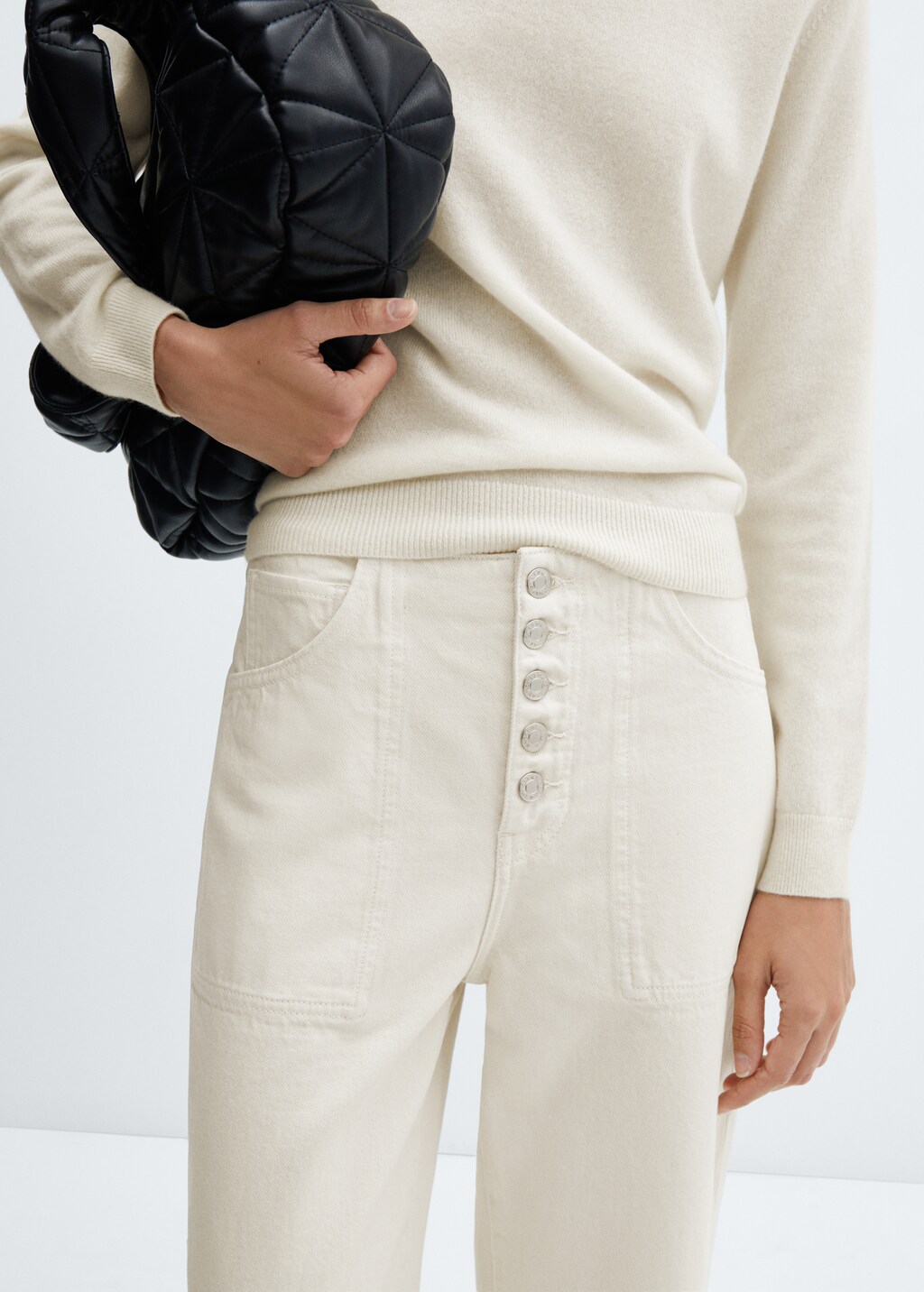 Cropped straight-leg jeans with buttons - Details of the article 6