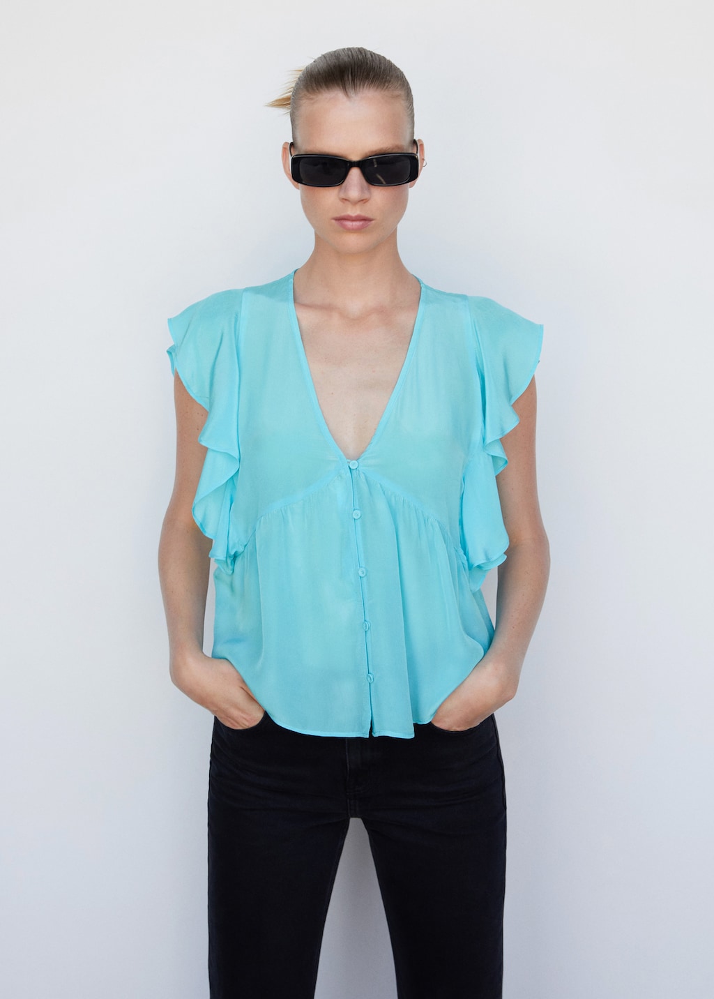 Ruffled blouse - Medium plane