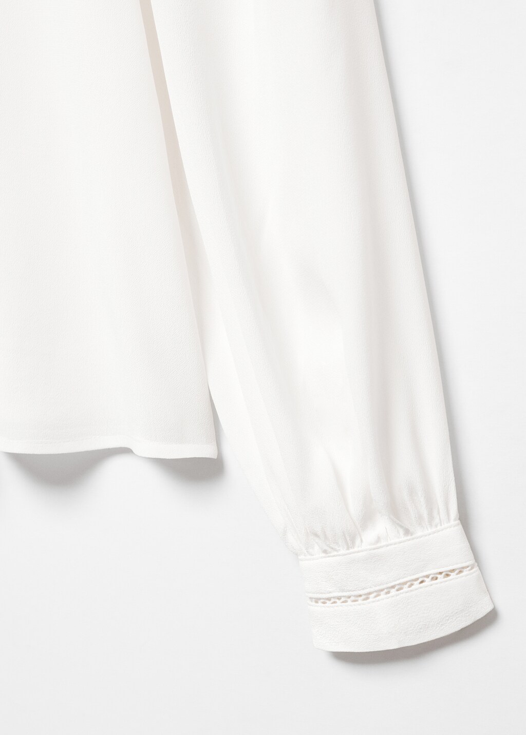 Raglan-sleeve blouse - Details of the article 8