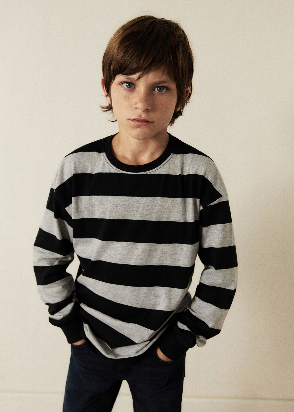 Striped long sleeves t-shirt - Details of the article 5