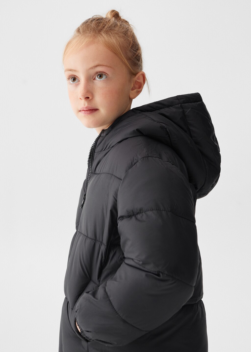 Hood quilted coat - Details of the article 1