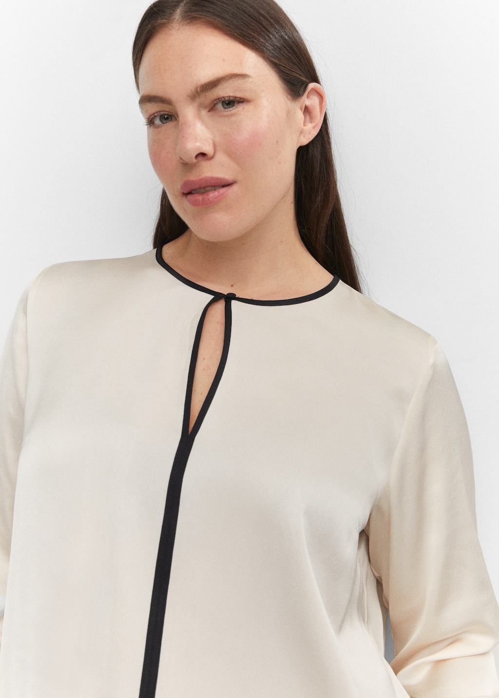 Contrast trim satin blouse - Details of the article 4