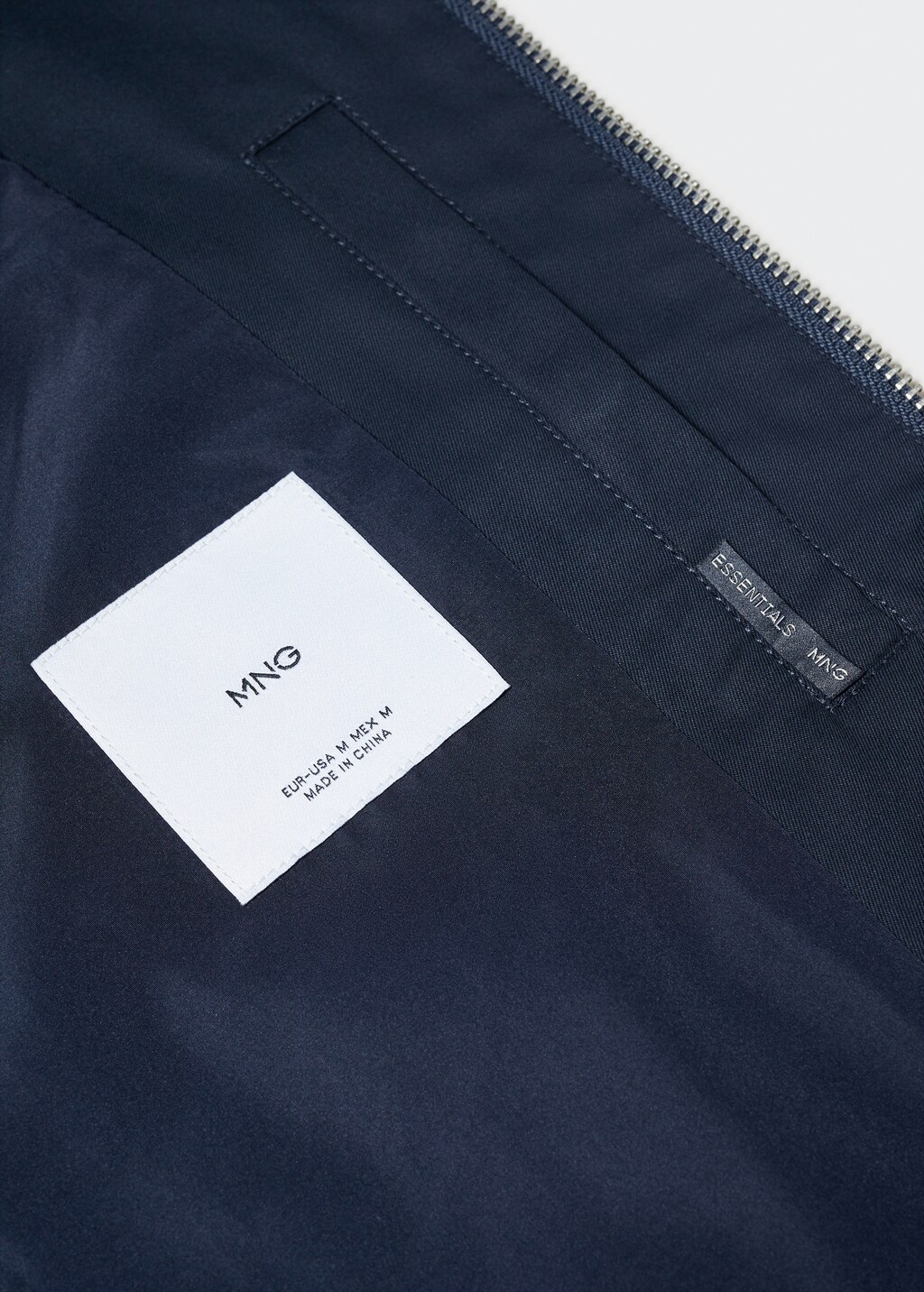 100% cotton bomber jacket - Details of the article 8