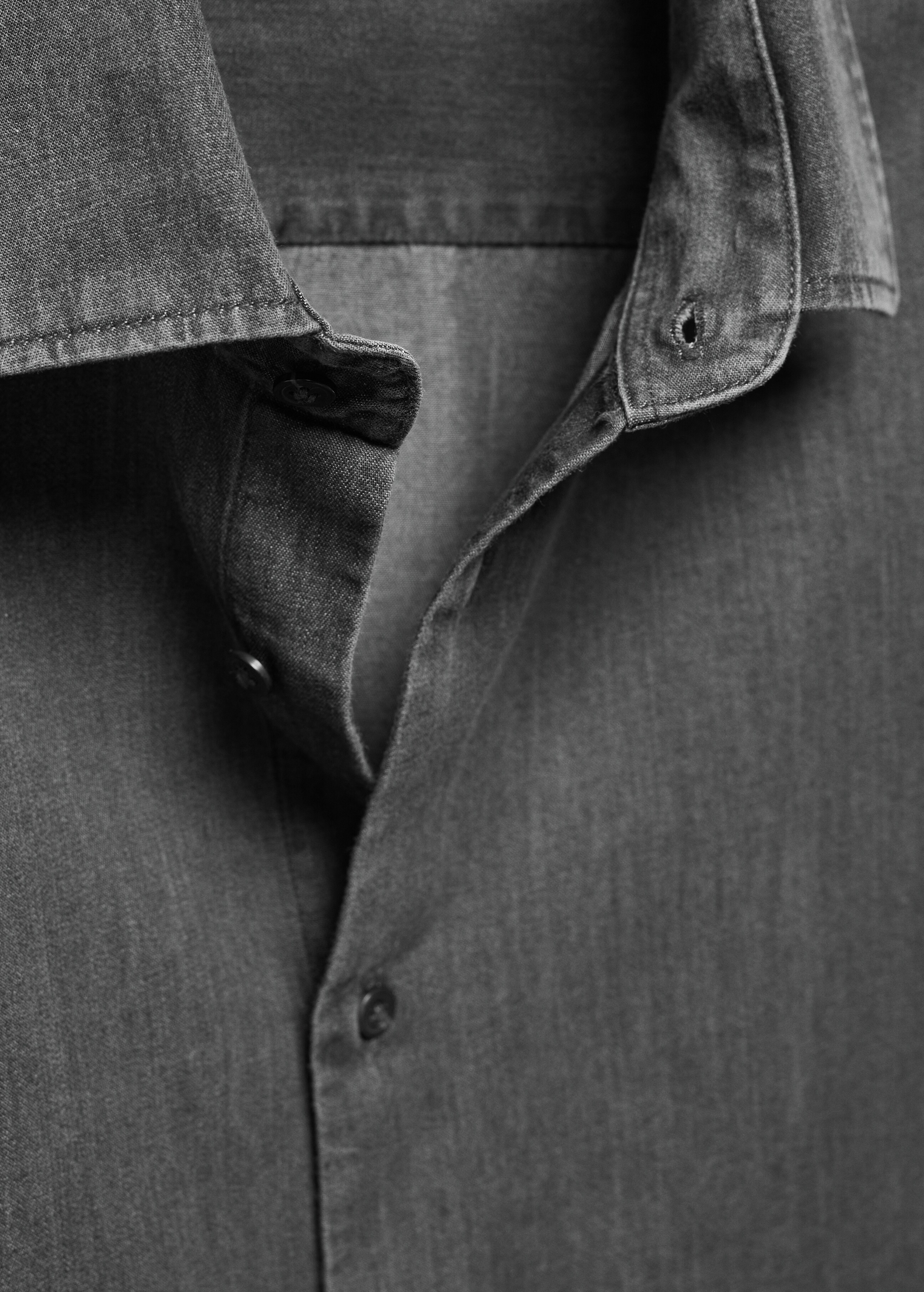 Slim-fit chambray cotton shirt - Details of the article 8