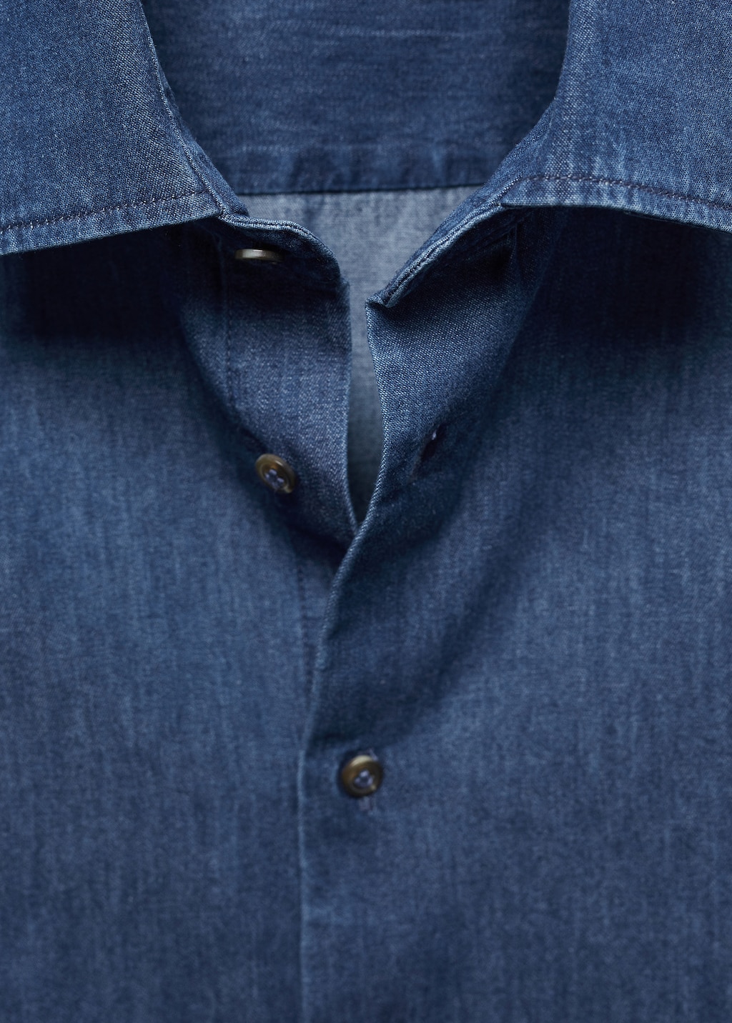 Slim Fit-Hemd aus Baumwoll-Chambray - Detail des Artikels 8