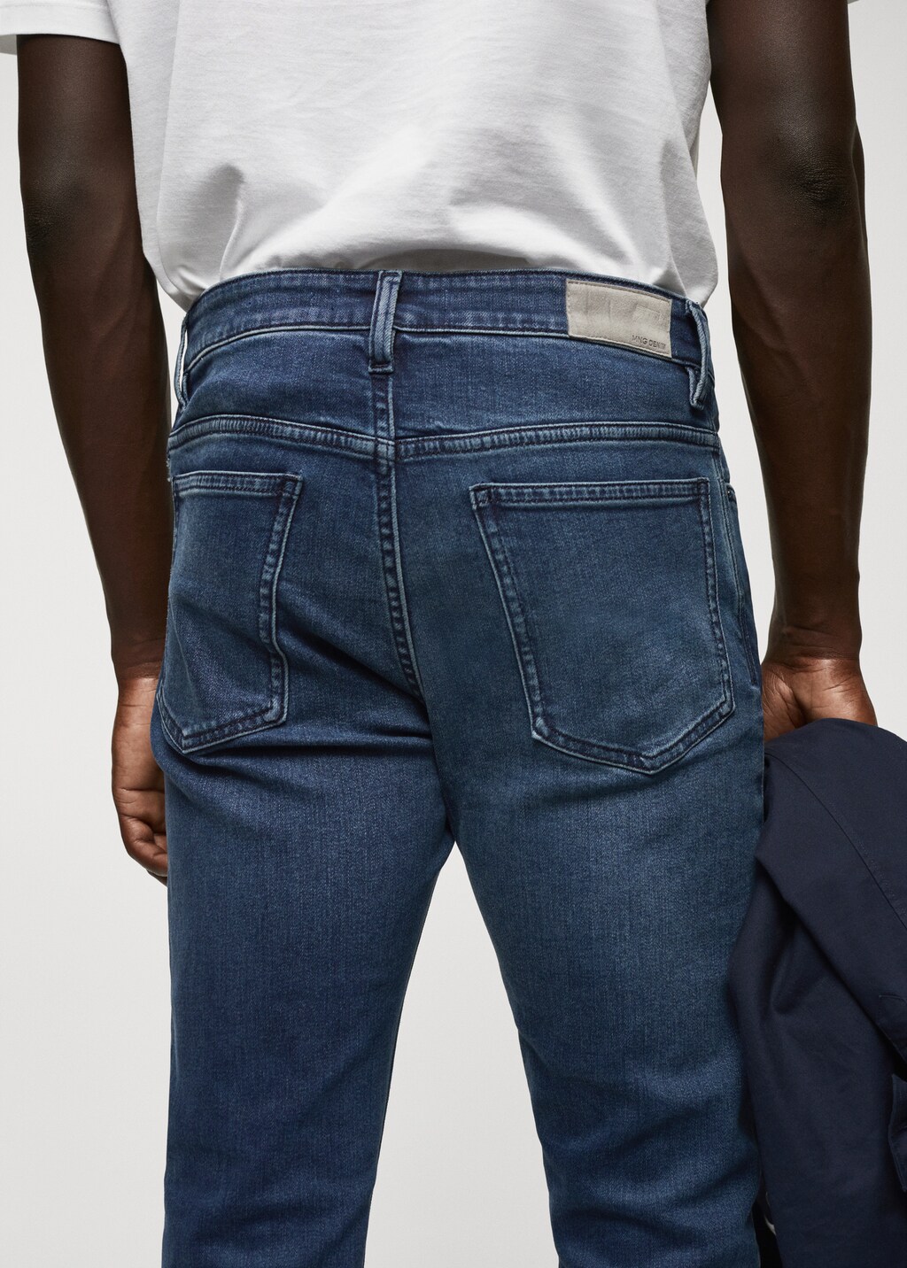 Tom tapered cropped jeans - Details of the article 4