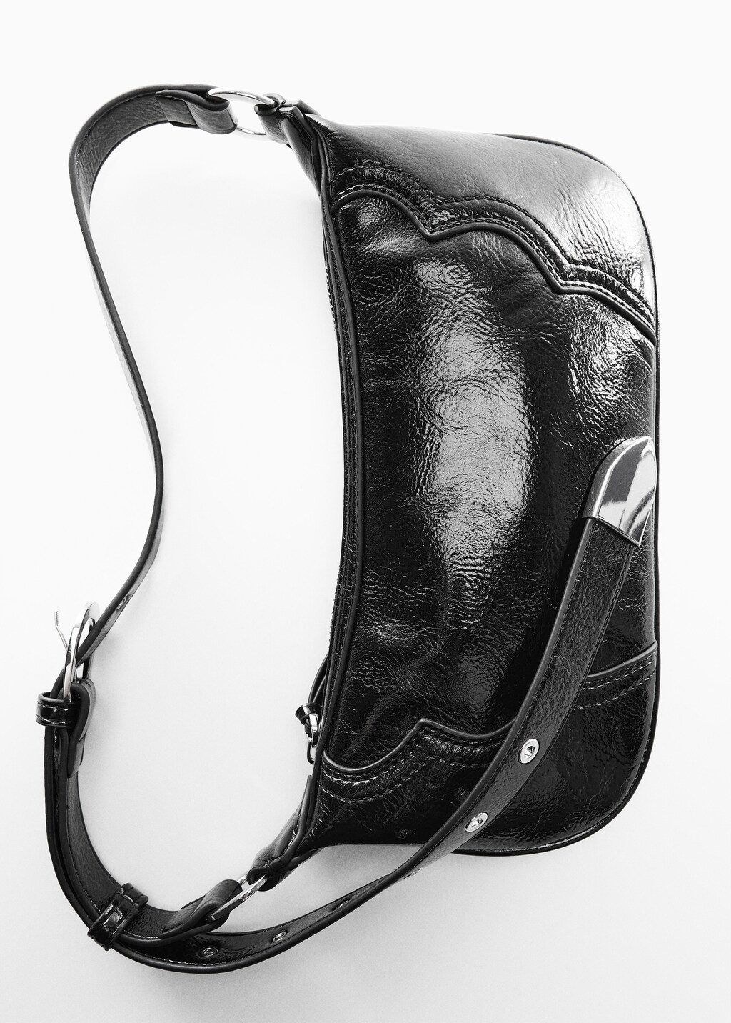 Shoulder bag with decorative stitching - Details of the article 5