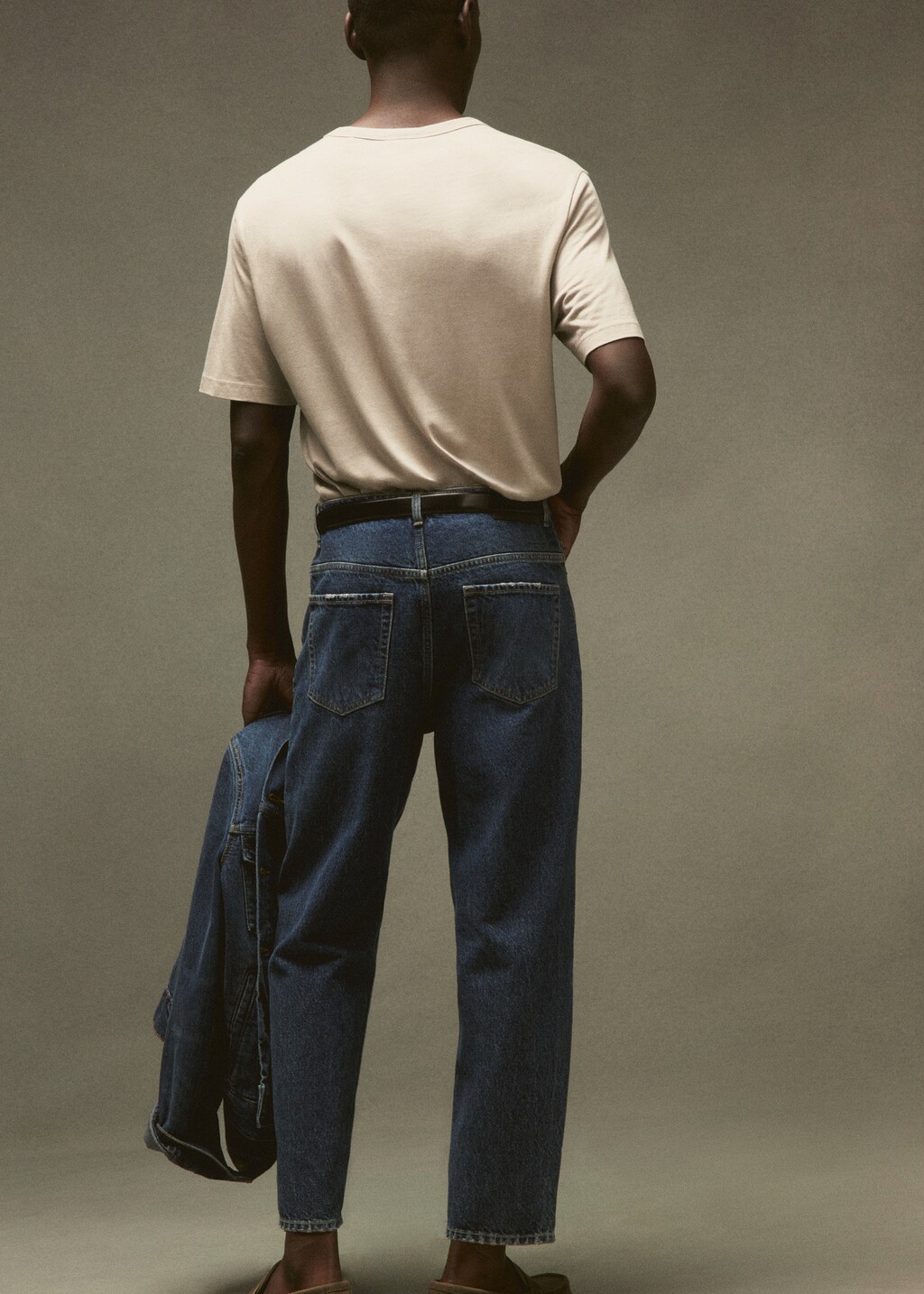 Tapered loose cropped jeans - Details of the article 6