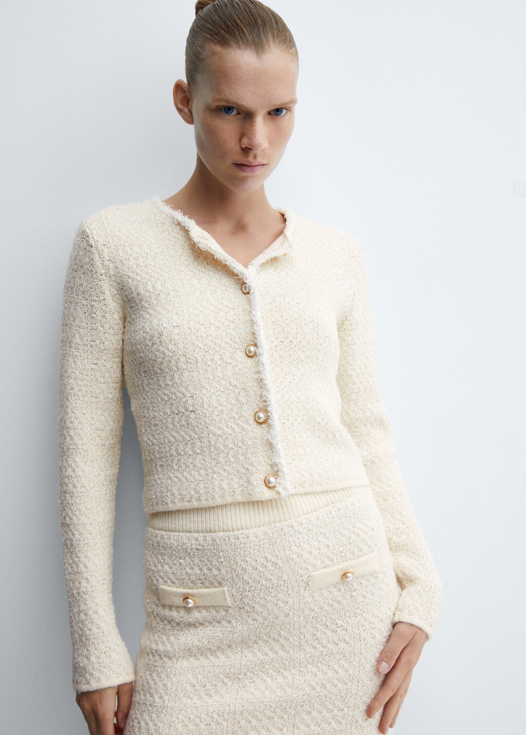 Knitted cardigan with jewel button  - Details of the article 2