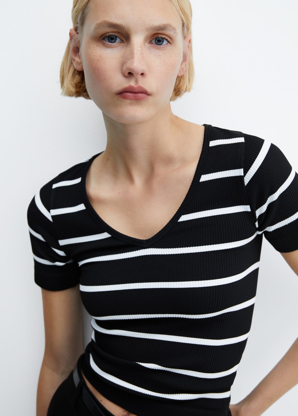 Striped seamless t-shirt - Details of the article 1