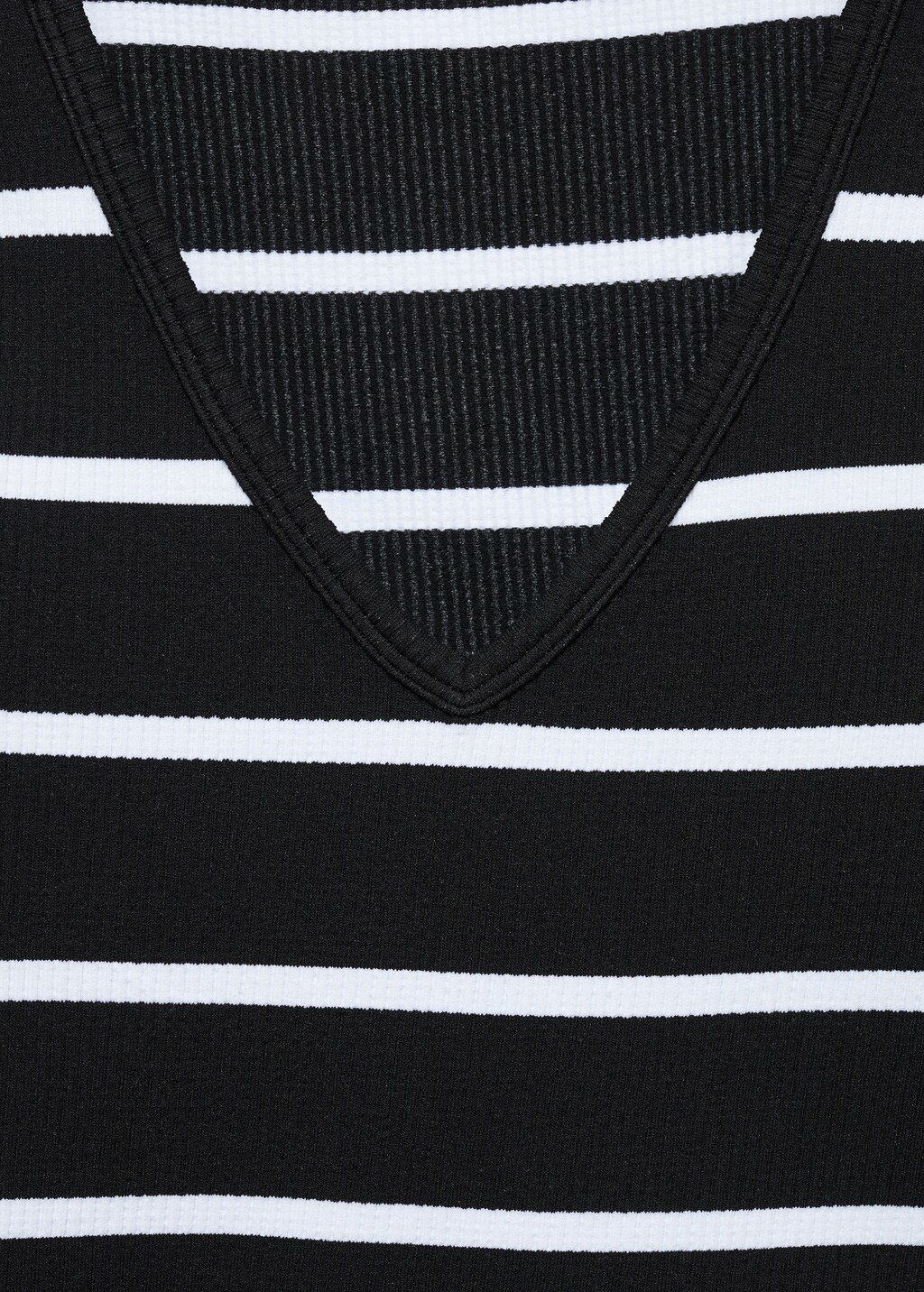 Striped seamless t-shirt - Details of the article 8