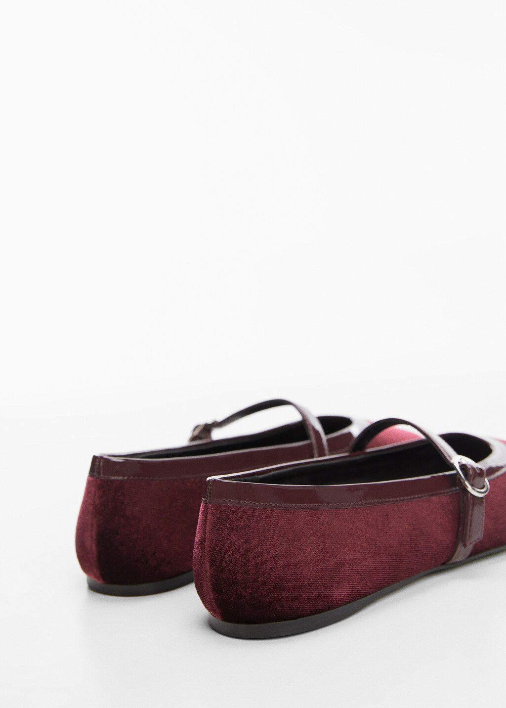 Velvet ballerinas - Details of the article 1