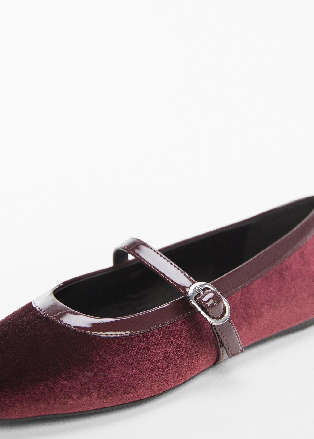 Velvet ballerinas - Details of the article 2