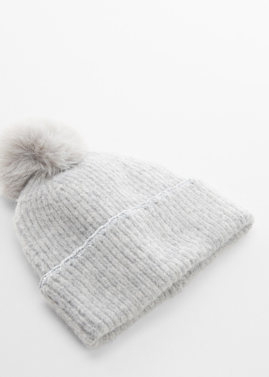 Pom pom faux fur beanie - Medium plane