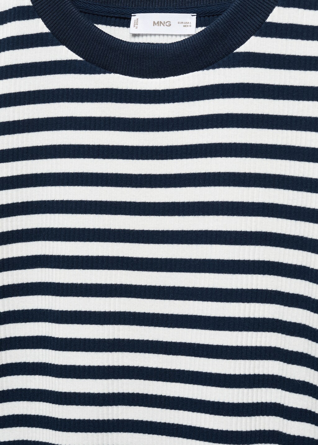 Striped long sleeves t-shirt - Details of the article 8