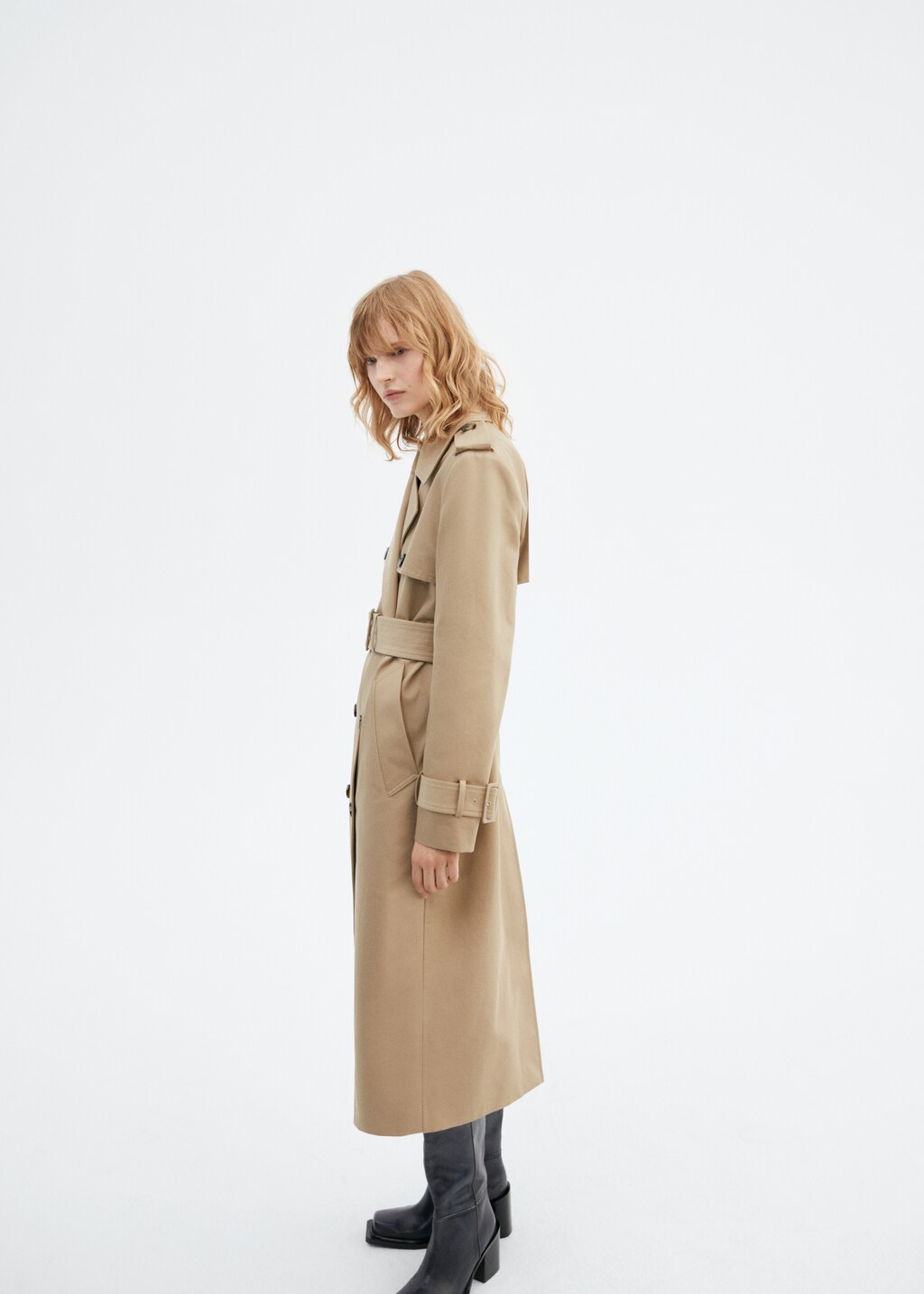 Water-repellent premium trench coat - Details of the article 7