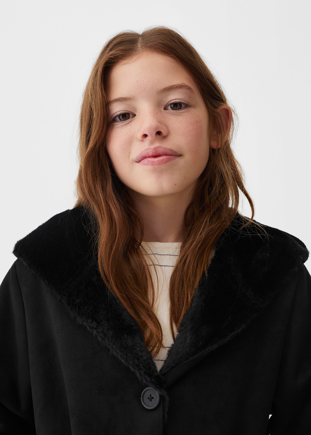 Coat with shearling-effect lining - Details of the article 1