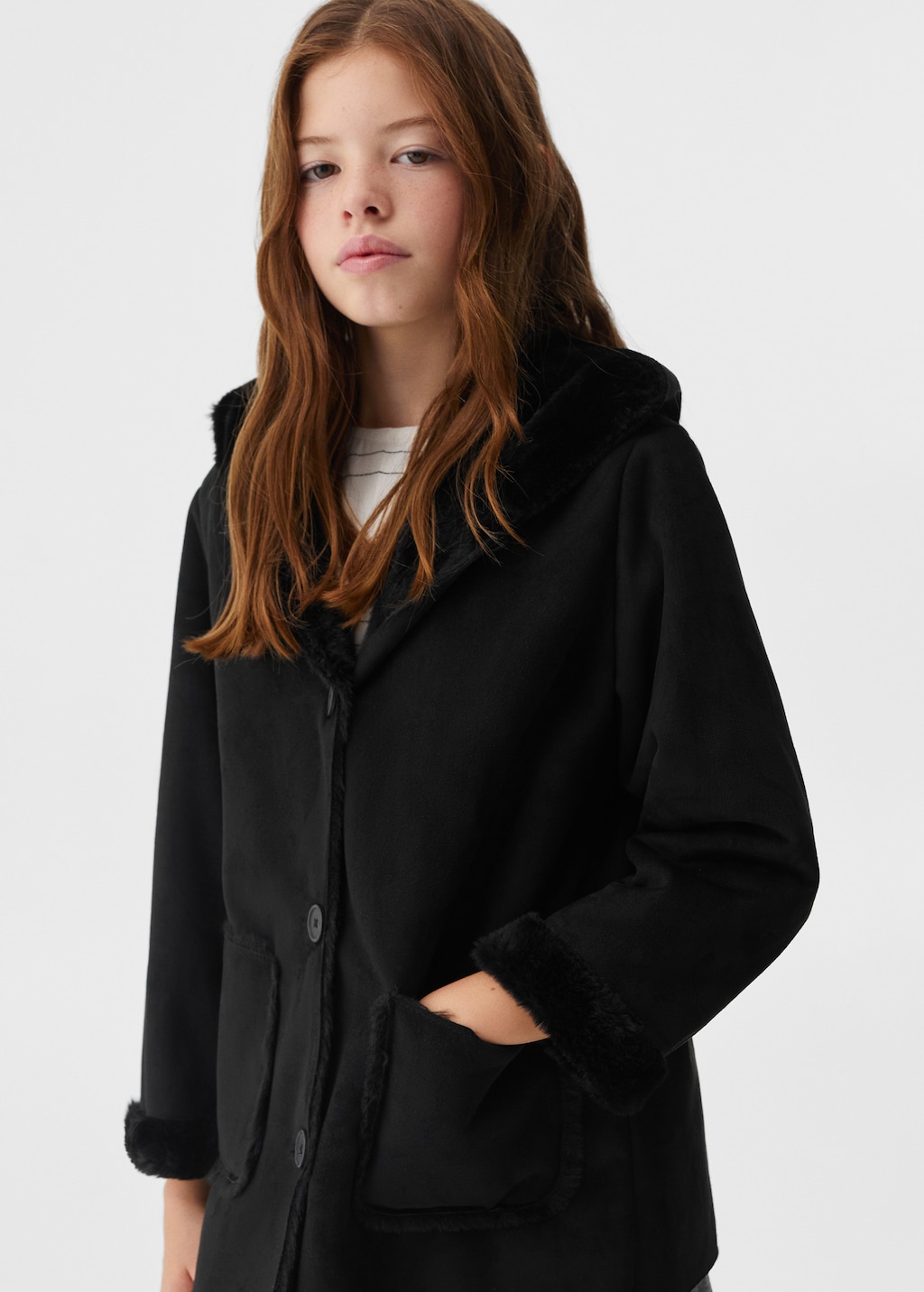 Coat with shearling-effect lining - Details of the article 4