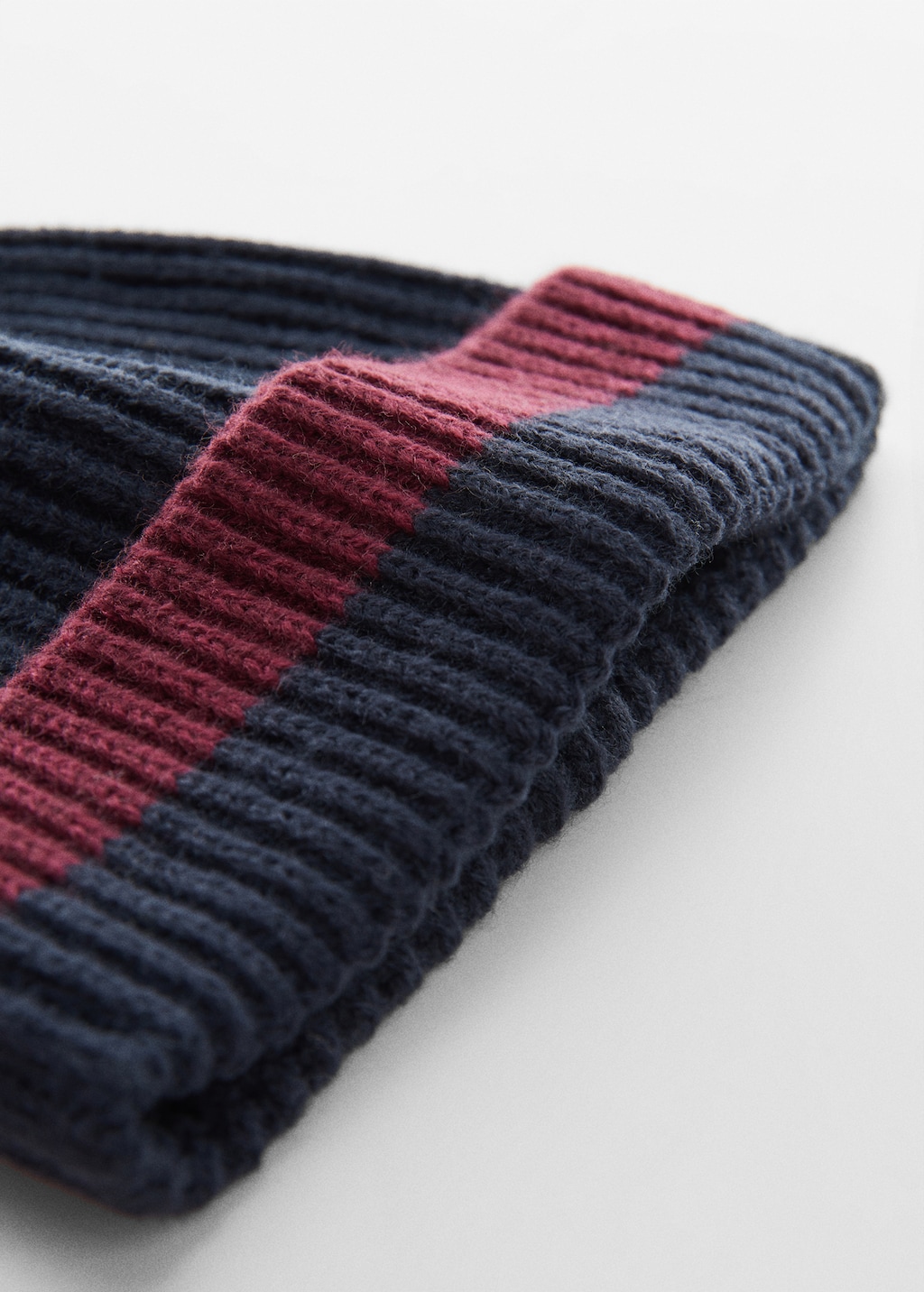 Bicolour knit beanie - Medium plane