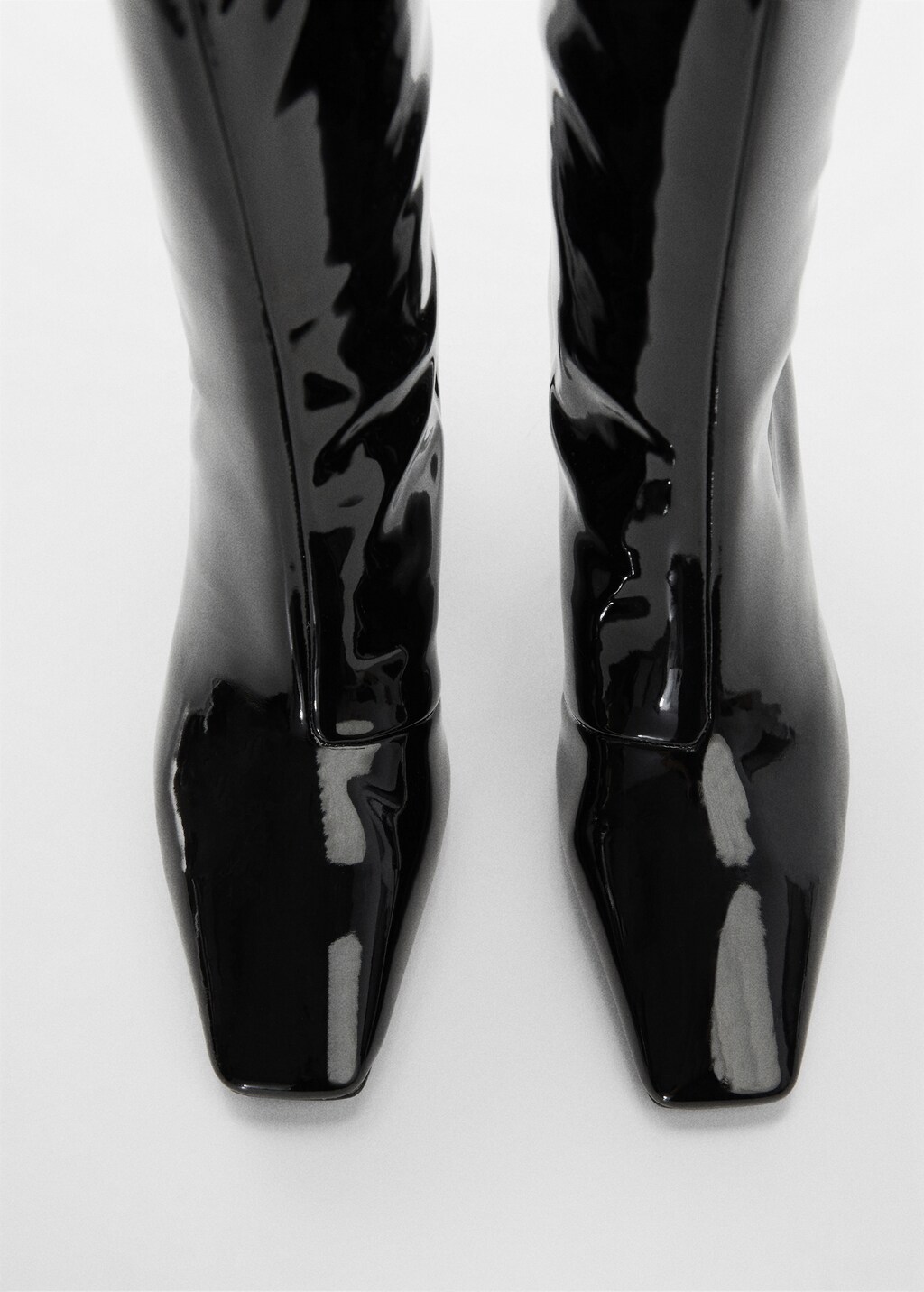 Patent leather-effect heeled boots - Details of the article 2