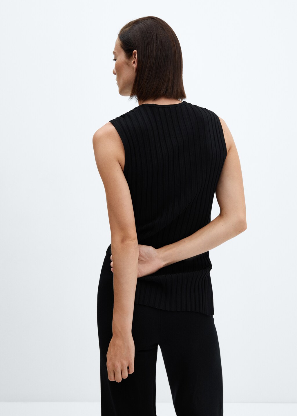 Ribbed V-neck top - Reverse of the article