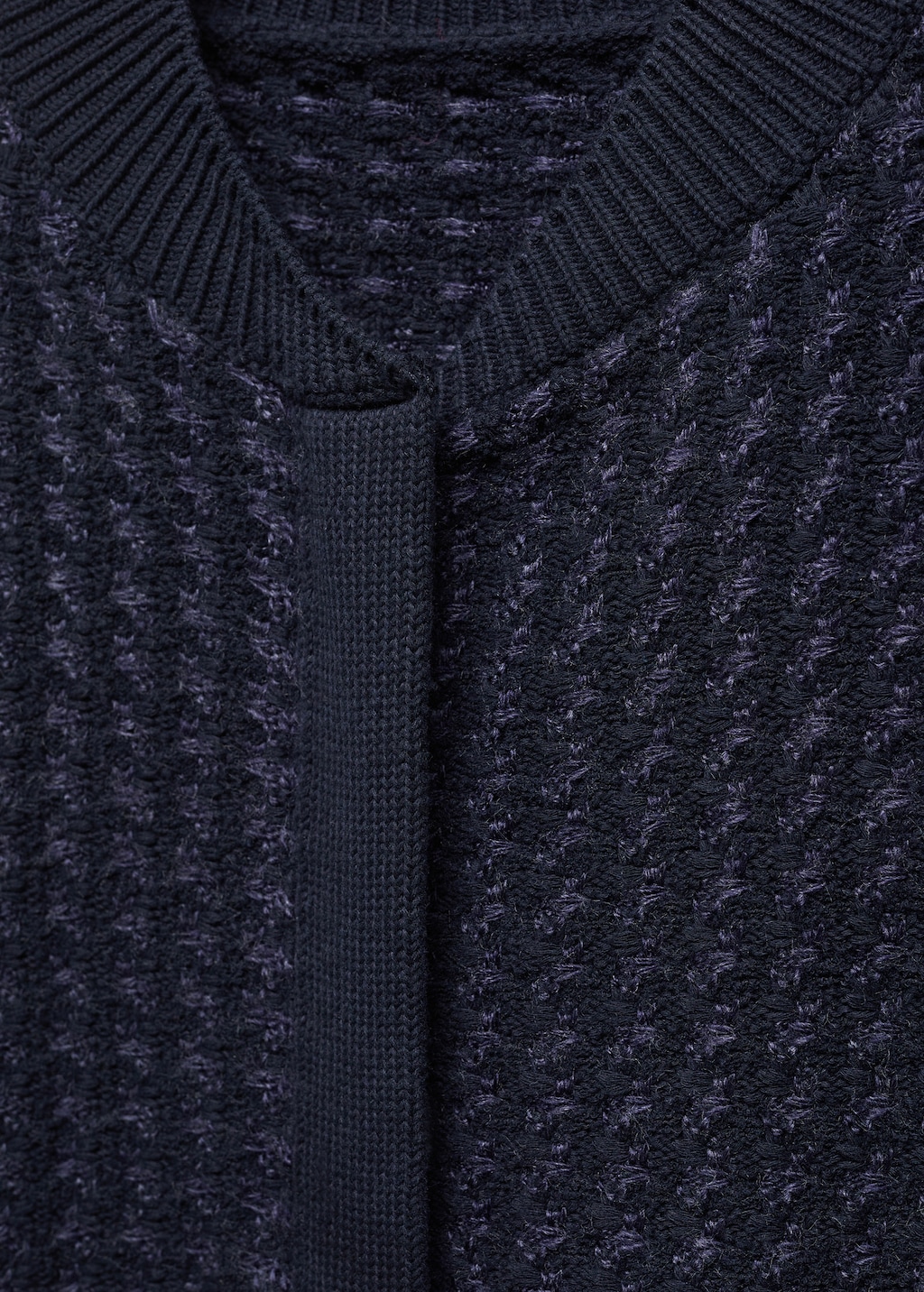 Knitted bomber jacket - Details of the article 8