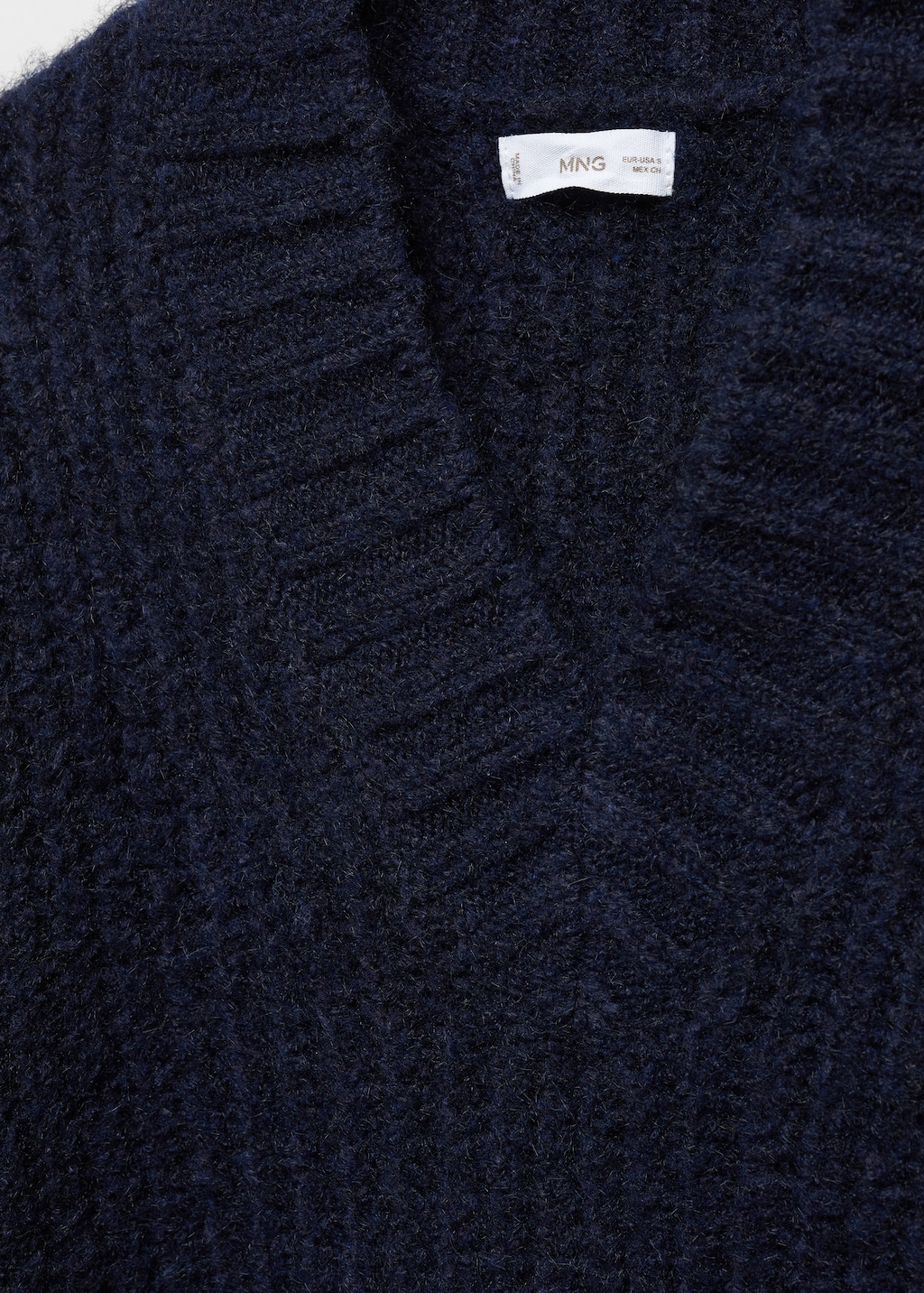 V-neck knit sweater - Details of the article 8