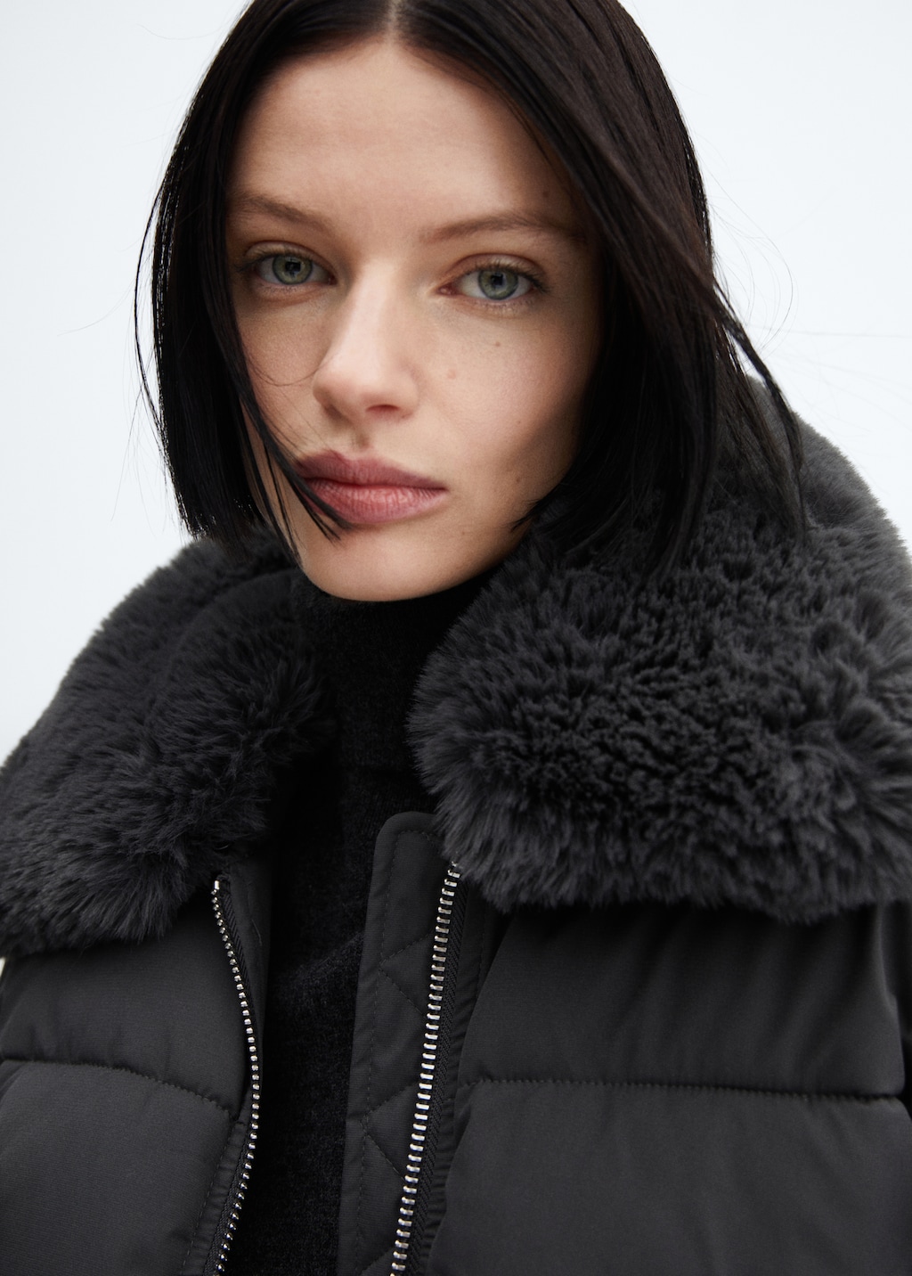 Bomber anorak with fur-effect collar - Details of the article 1