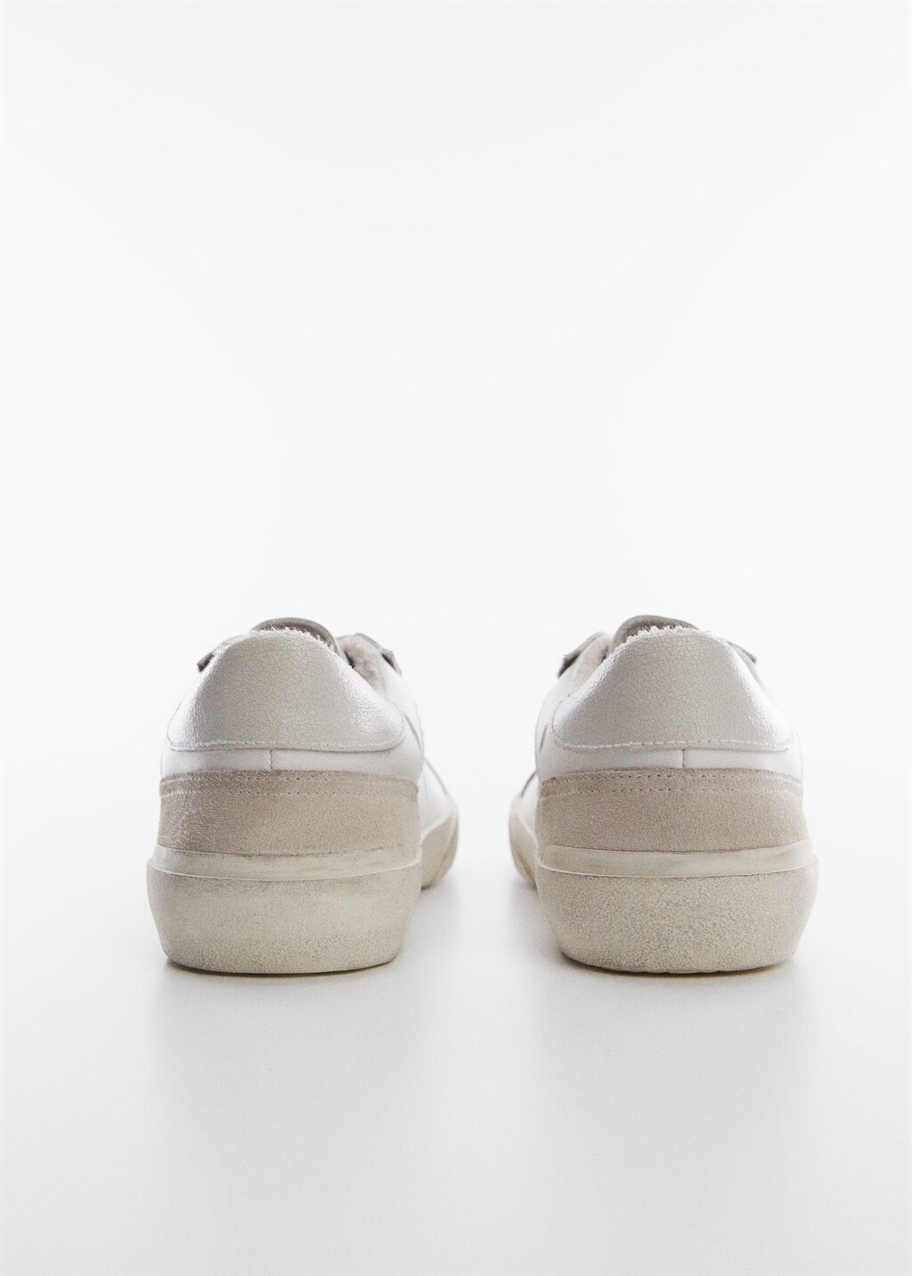 Worn-effect leather trainers - Details of the article 1