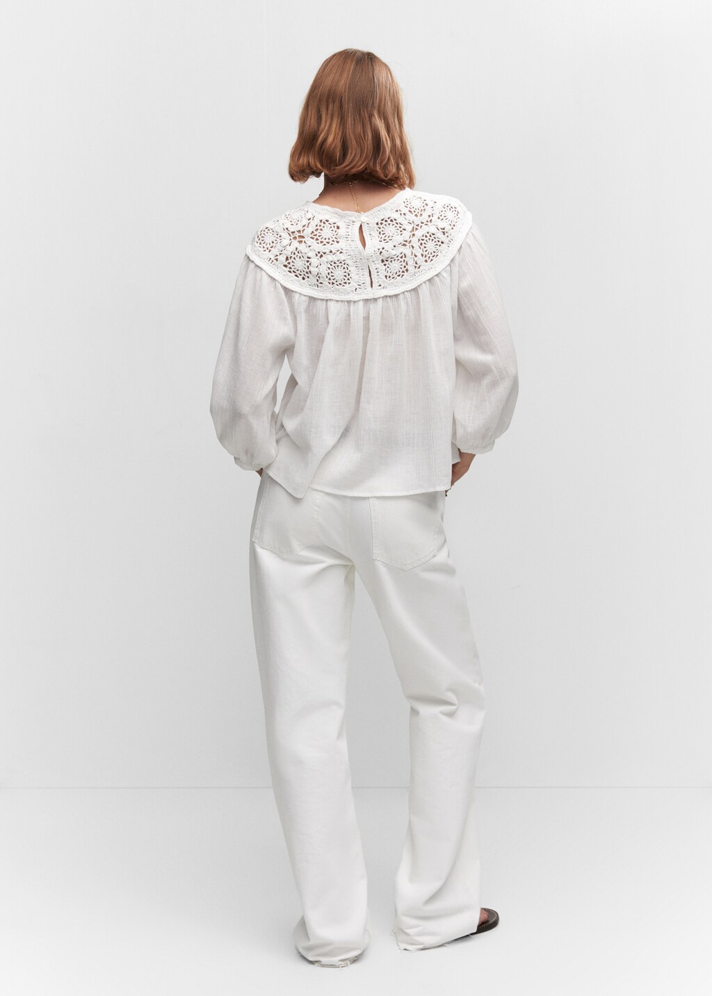 Crochet panel blouse - Reverse of the article