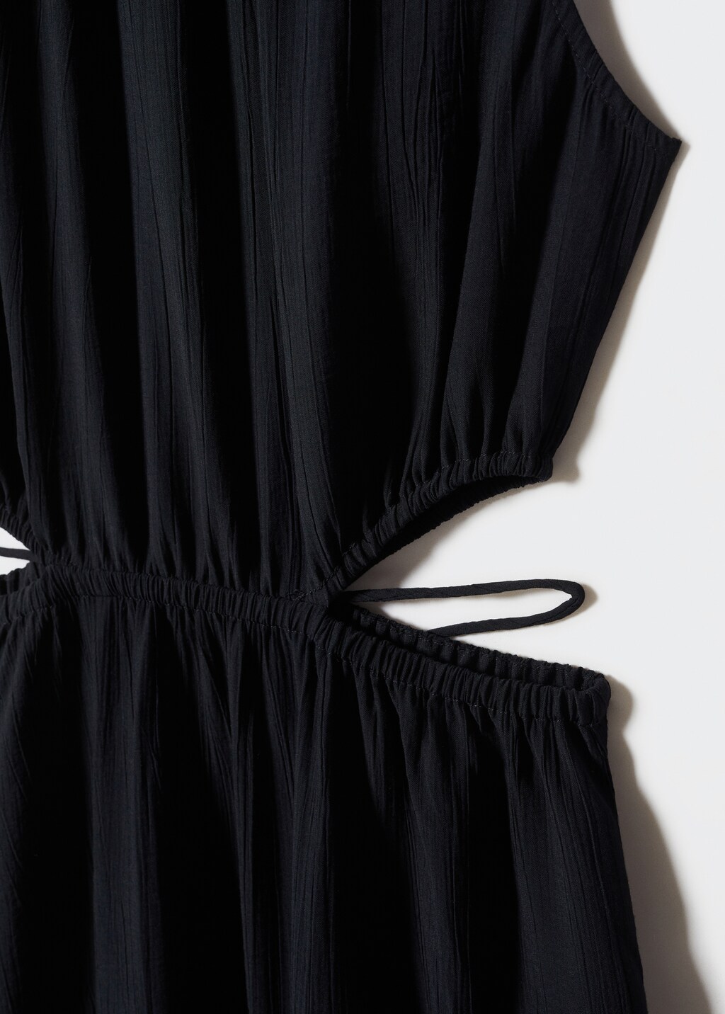 Flared dress with openings - Details of the article 8