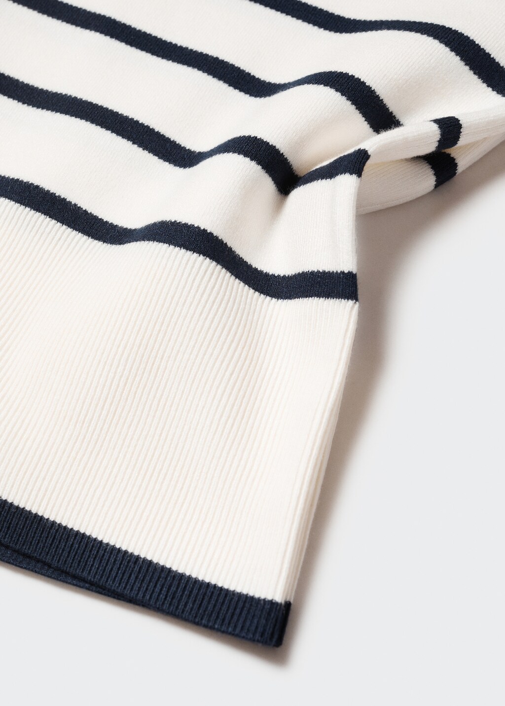 Oversized striped sweater - Details of the article 8