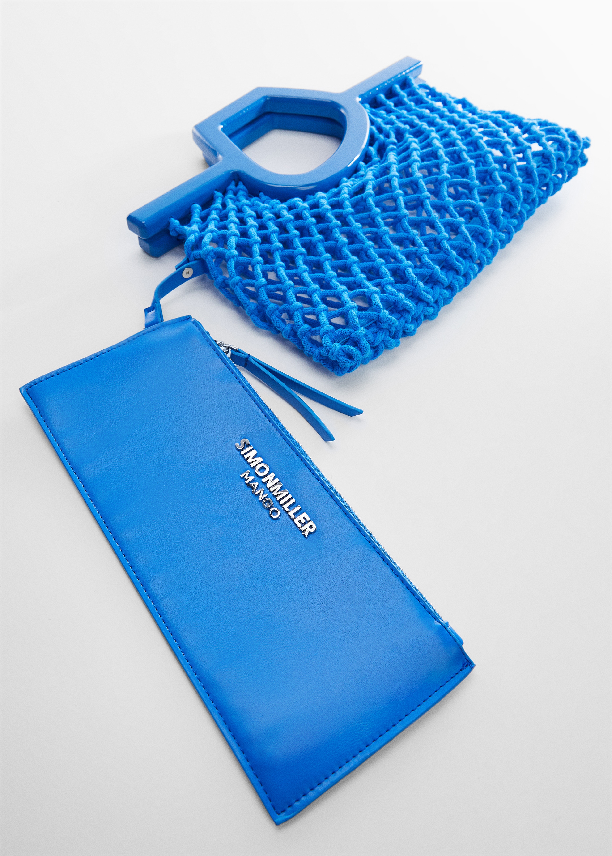 Mesh bag with irregular handle - Details of the article 1