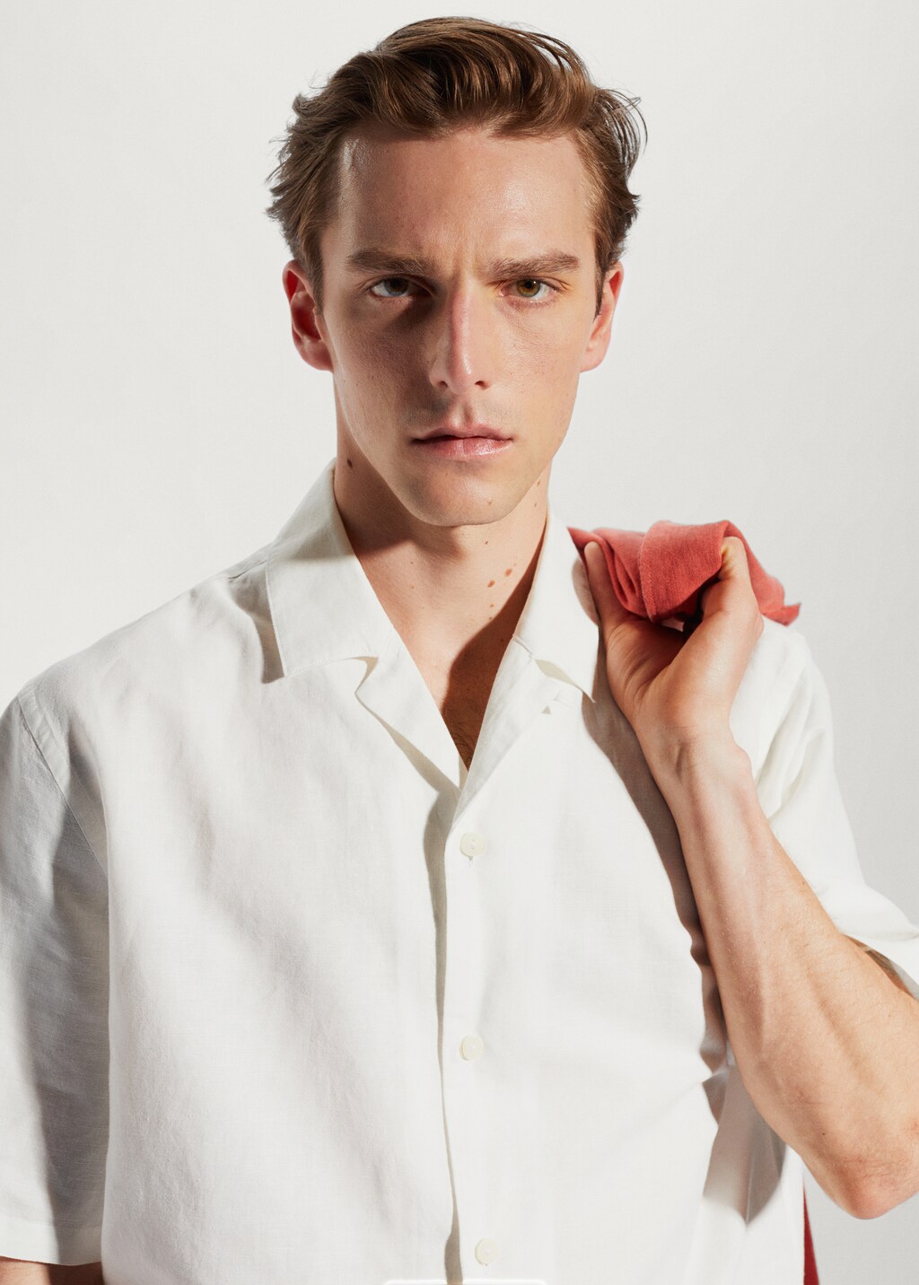 Cotton-linen bowling-collar shirt - Details of the article 1