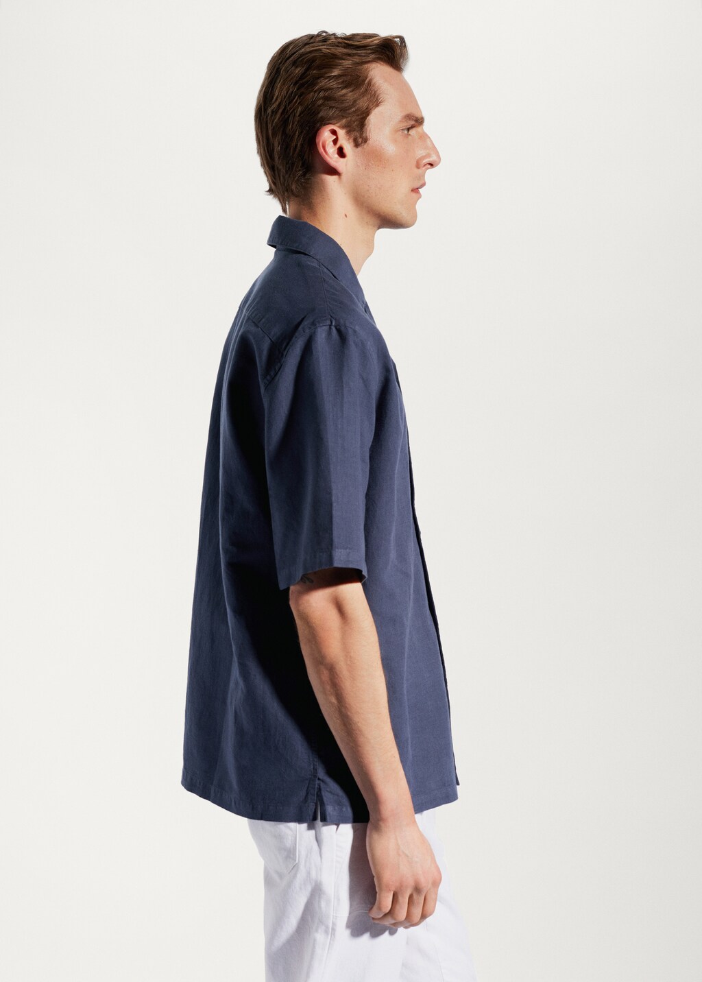 Cotton-linen bowling-collar shirt - Details of the article 2