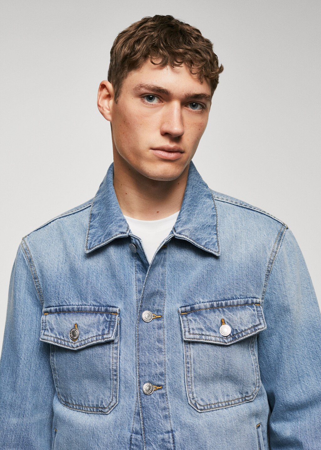 Pocket denim overshirt - Details of the article 1