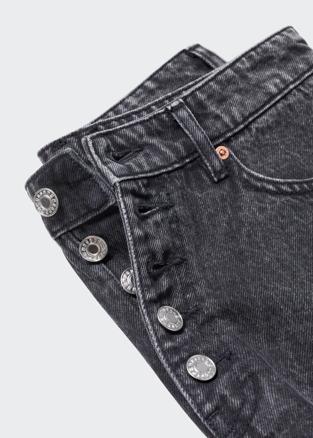 Denim shorts with buttons - Details of the article 8