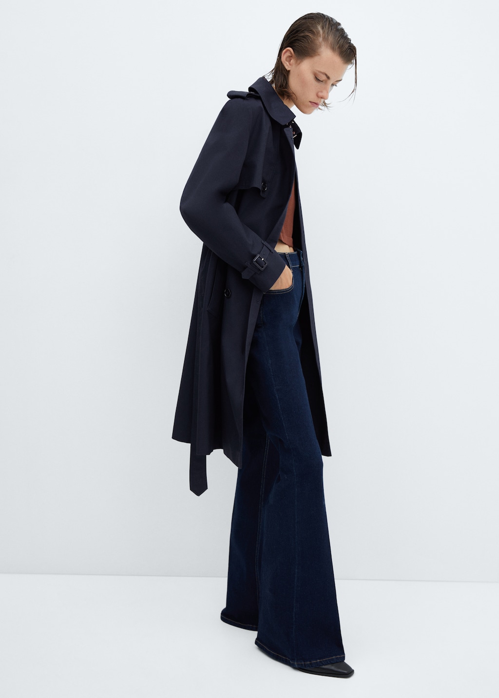 Classic trench coat with belt - Details of the article 2