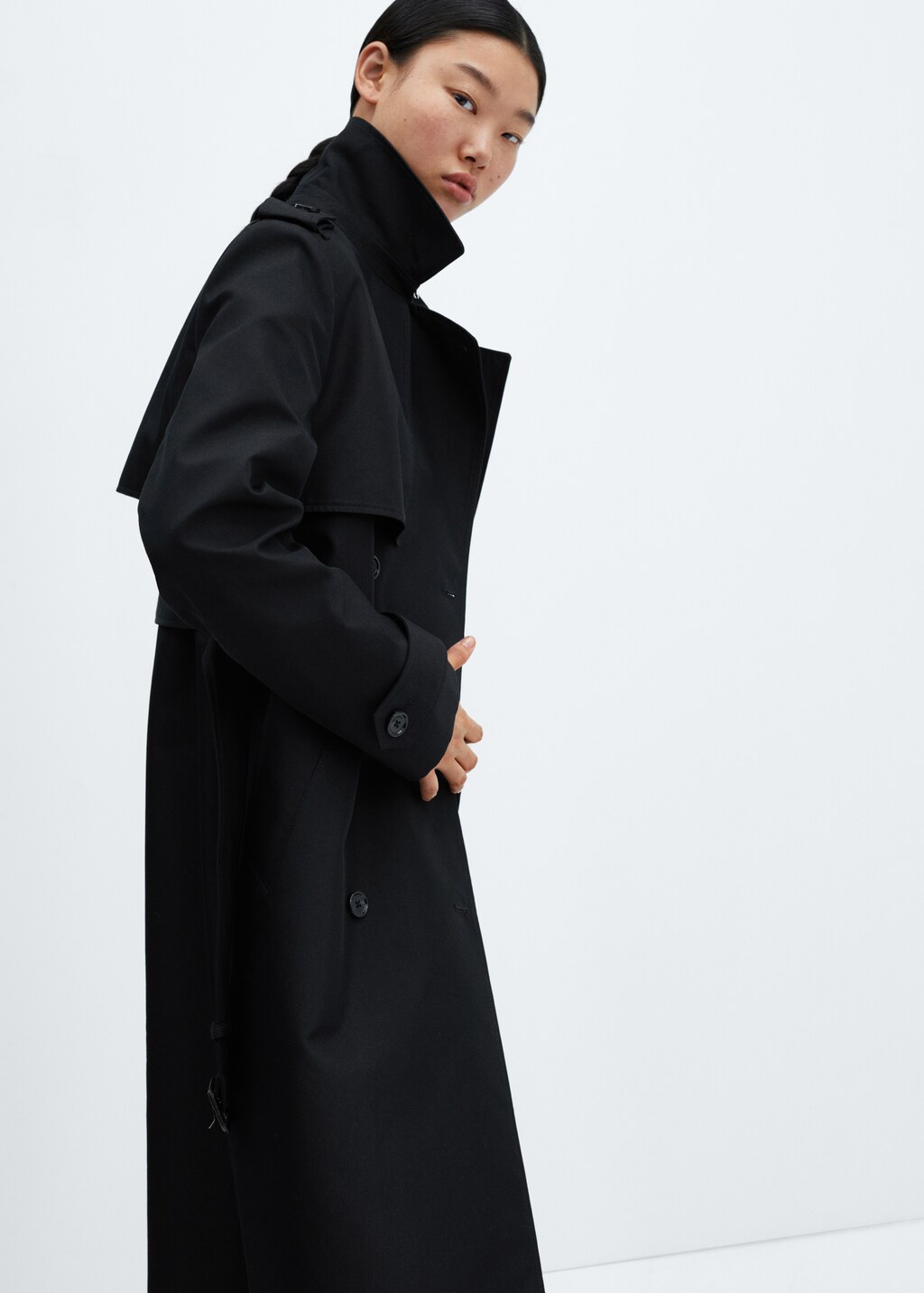 Waterproof double-breasted trench coat - Details of the article 2