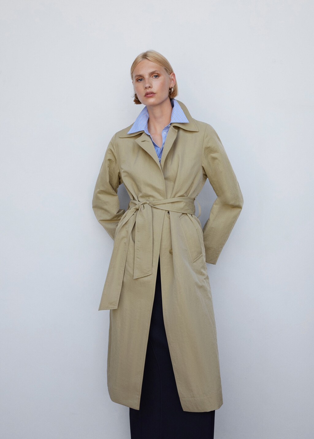 Fluid trench coat with tie - Medium plane