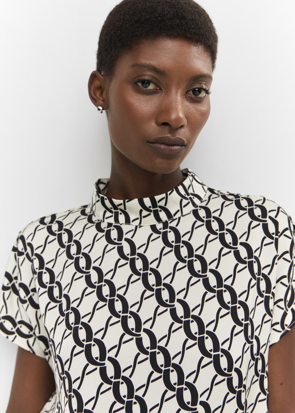 Chain print blouse - Details of the article 1