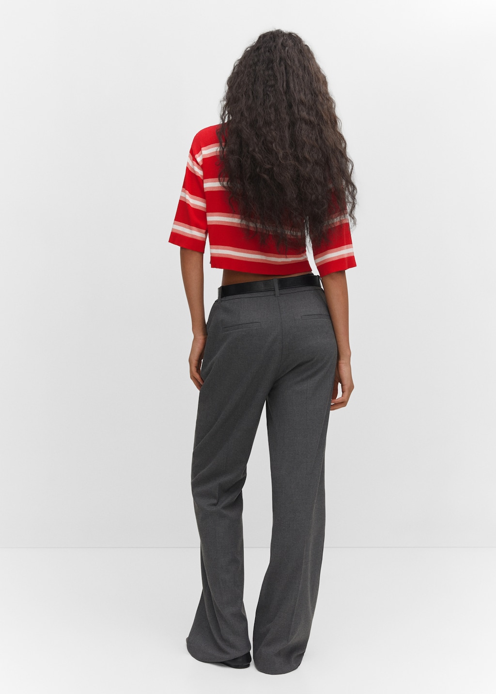 Striped polo-style sweater - Reverse of the article