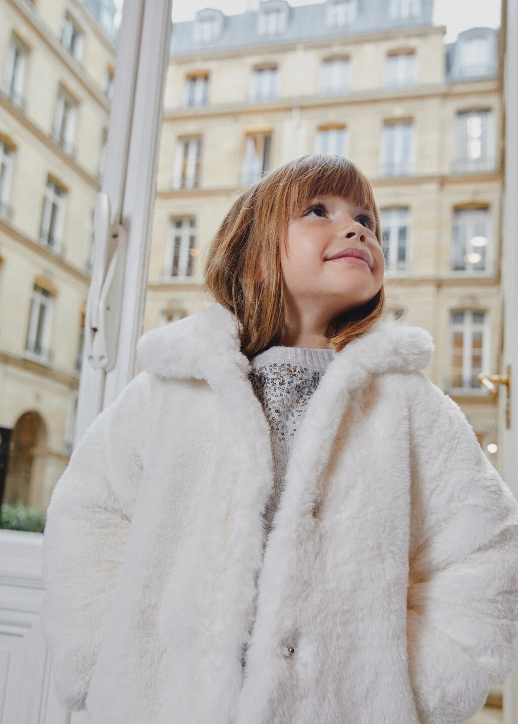 Fur-effect coat - Details of the article 5